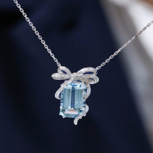 New Japanese necklace aquamarine pendant light luxury niche design blue bow crystal jewelry for women