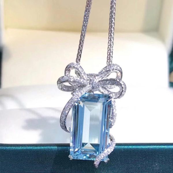 New Japanese necklace aquamarine pendant light luxury niche design blue bow crystal jewelry for women